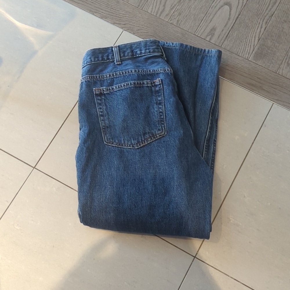 Old Navy Blue Relaxed Jeans with Classic Style - Size 38 X 30 Great Condition - Picture 5 of 5